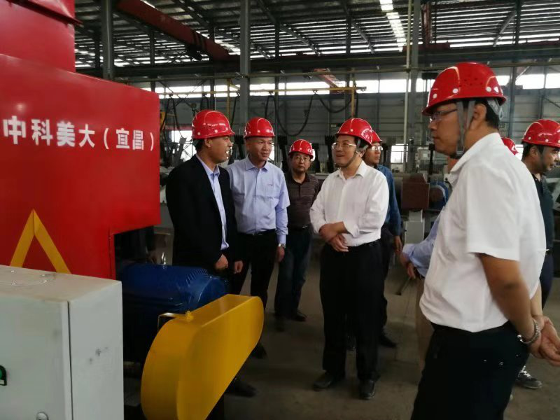 湖北省農(nóng)機(jī)局、宜昌市農(nóng)機(jī)局、當(dāng)陽(yáng)畜牧局領(lǐng)導(dǎo)來(lái)我司參觀考察